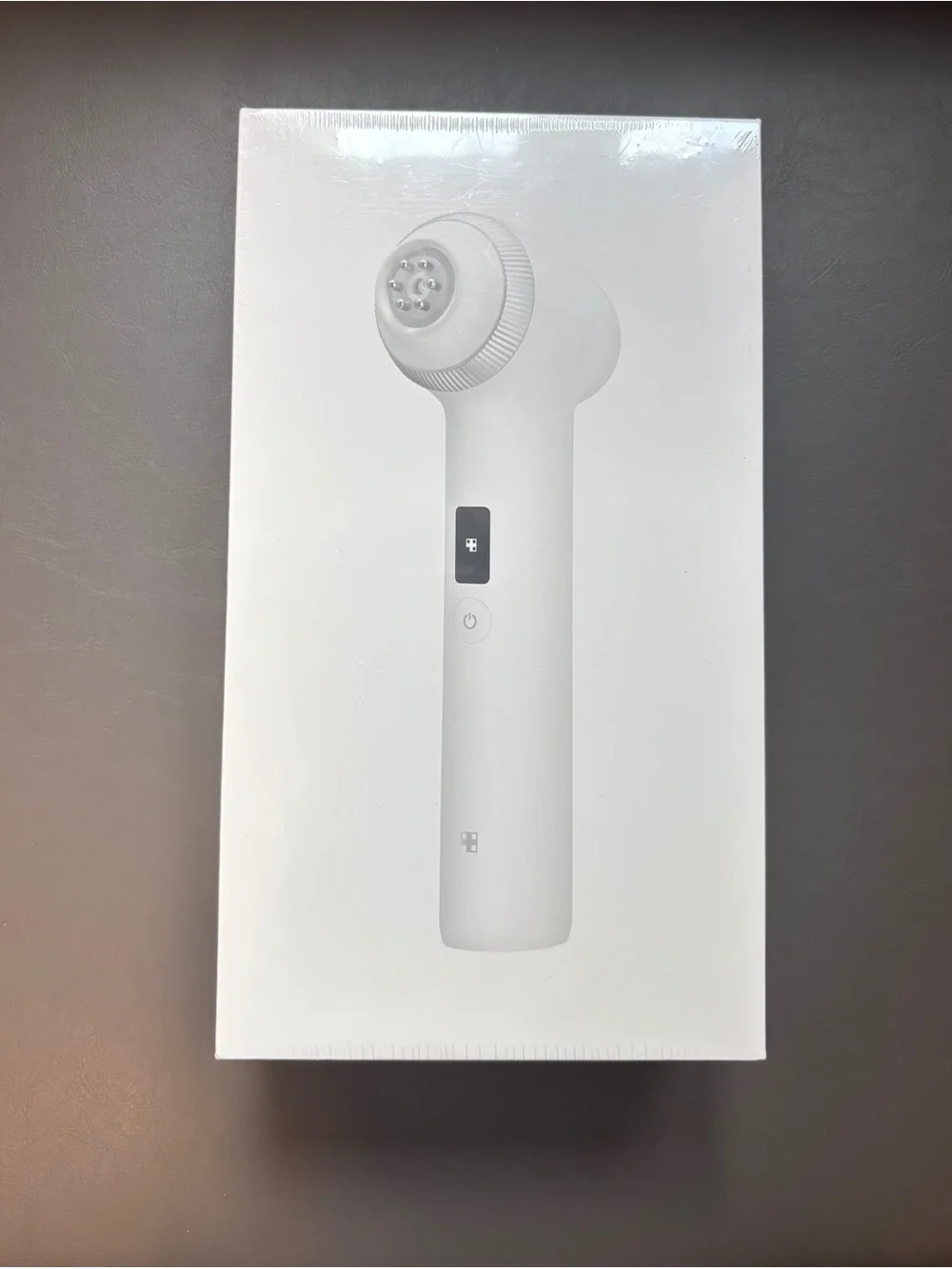 Medicube AGE-R Ultra Tune 40.68 Skin Tightening & Facial Massager Device - Picture 3 of 5